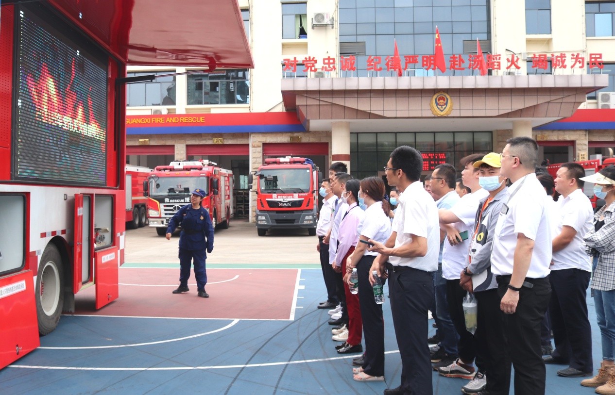 消防安全學(xué)習(xí)活動(dòng)3.jpg 消防安全學(xué)習(xí)活動(dòng)3.jpg